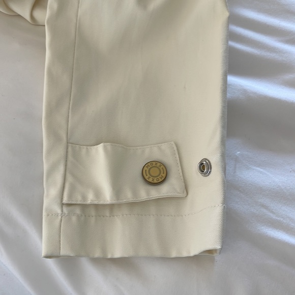 Beautiful coat, for summer spring, and fall. Size 14 - Picture 6 of 6